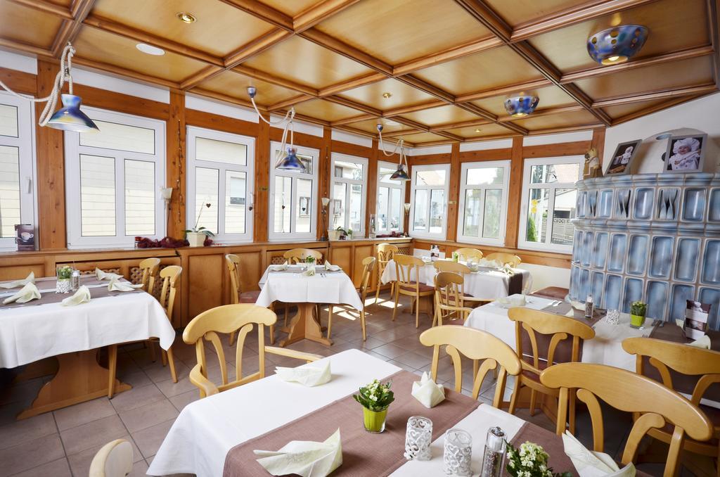Hotel Zur Schmiede Alsfeld Exterior photo